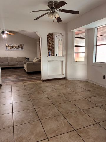 737 ASH Street, Burleson, TX 75028