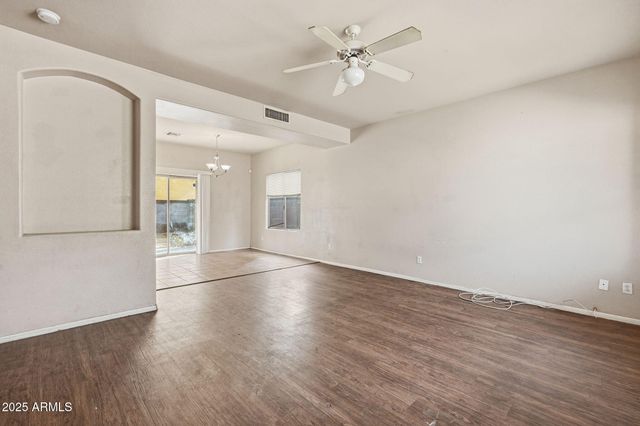8007 S 5TH Lane, Phoenix, AZ 85041