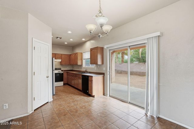 8007 S 5TH Lane, Phoenix, AZ 85041