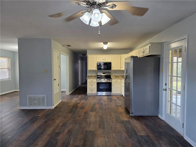 5490 Helen Drive, Theodore, AL 36582