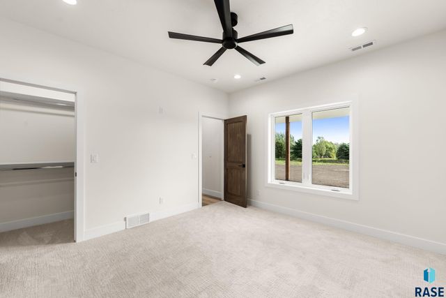 46624 Prairie Dr Drive, Tea, SD 57064