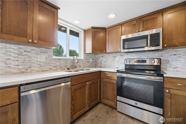 5715 N 46th, Tacoma, WA 98407