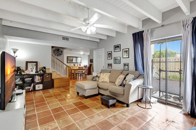 1586 Shaker Circle, Wellington, FL 33414