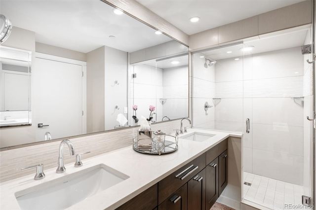 1900 E Girard Place 406, Englewood, CO 80113