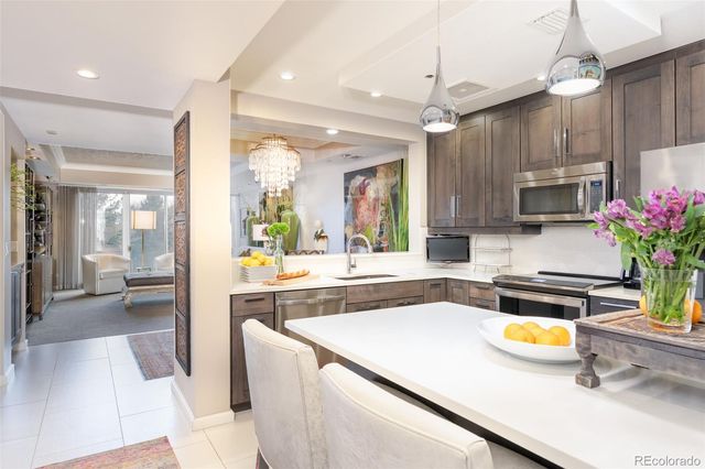 1900 E Girard Place 406, Englewood, CO 80113