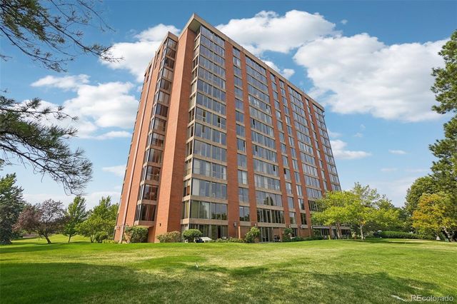 1900 E Girard Place 406, Englewood, CO 80113