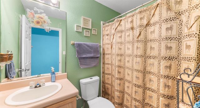 5403 LARK CREEK DR, Austin, TX 78744