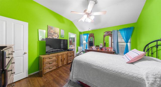 5403 LARK CREEK DR, Austin, TX 78744