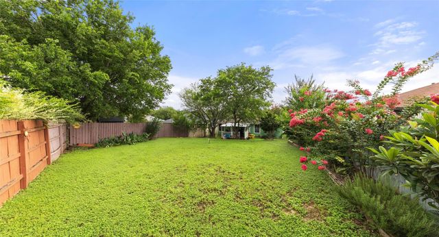 5403 LARK CREEK DR, Austin, TX 78744