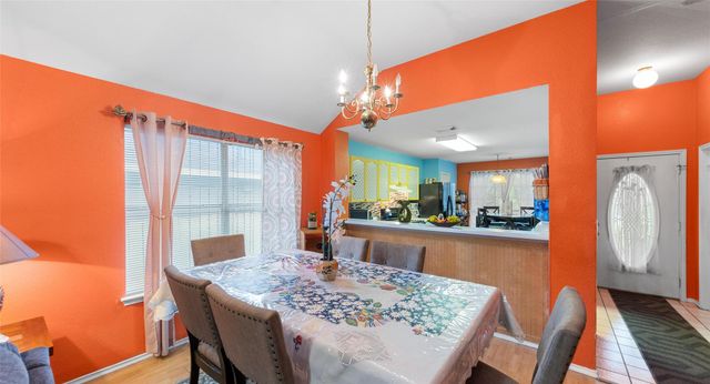 5403 LARK CREEK DR, Austin, TX 78744