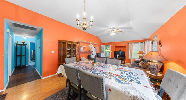 5403 LARK CREEK DR, Austin, TX 78744