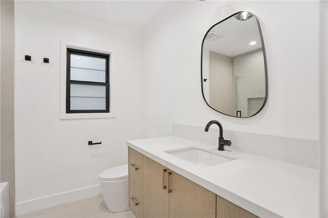 5743 Natick Ave, Sherman Oaks, CA 91411