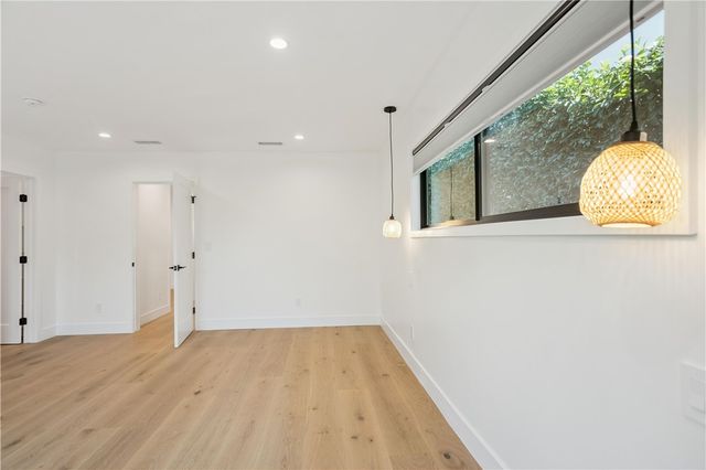 5743 Natick Ave, Sherman Oaks, CA 91411