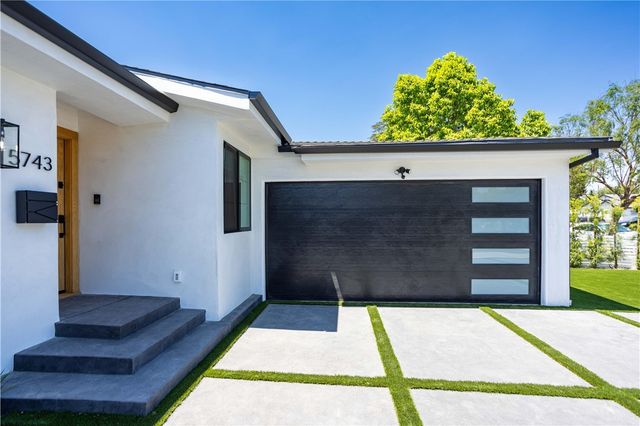 5743 Natick Ave, Sherman Oaks, CA 91411