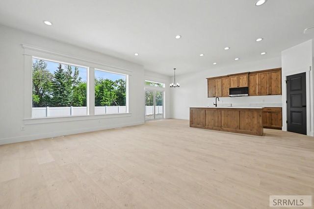 460 Willow Bend Avenue, Rigby, ID 83442