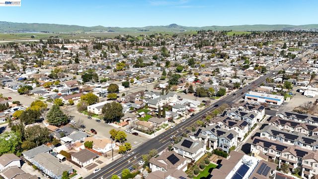 1758 Pedrozzi Cmn, Livermore, CA 94551