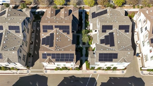 1758 Pedrozzi Cmn, Livermore, CA 94551