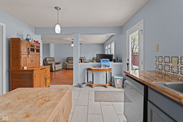 9478 W Lantern Lane, Pendleton, IN 46064