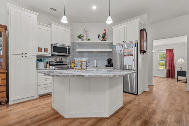 120 Grey Hound Lane, Poolville, TX 76487