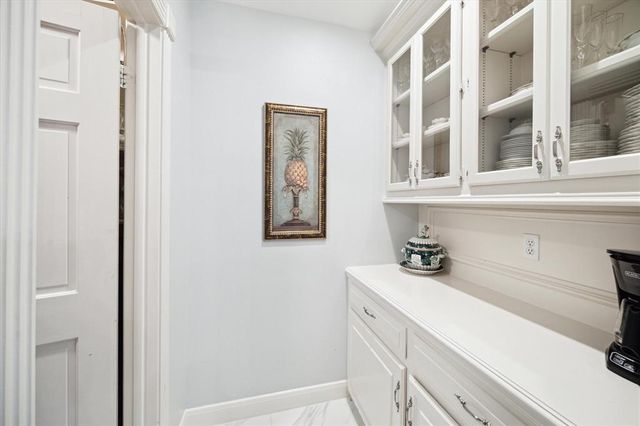 1623 Scenic Shore Drive, Kingwood, TX 77345