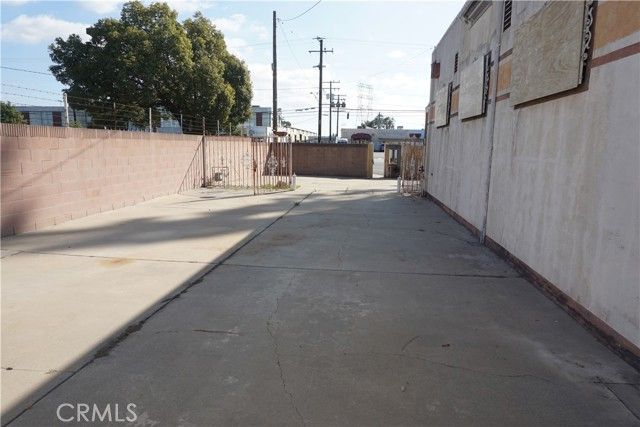 8121 Rosecrans, Paramount, CA 90723