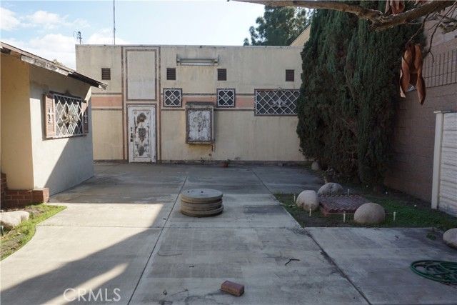 8121 Rosecrans, Paramount, CA 90723
