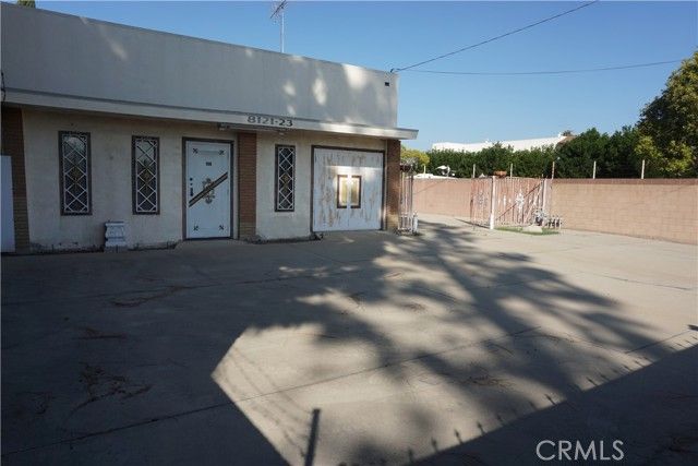 8121 Rosecrans, Paramount, CA 90723