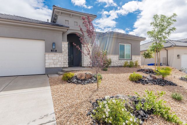 1418 N RUSTICO DR, Washington, UT 84780