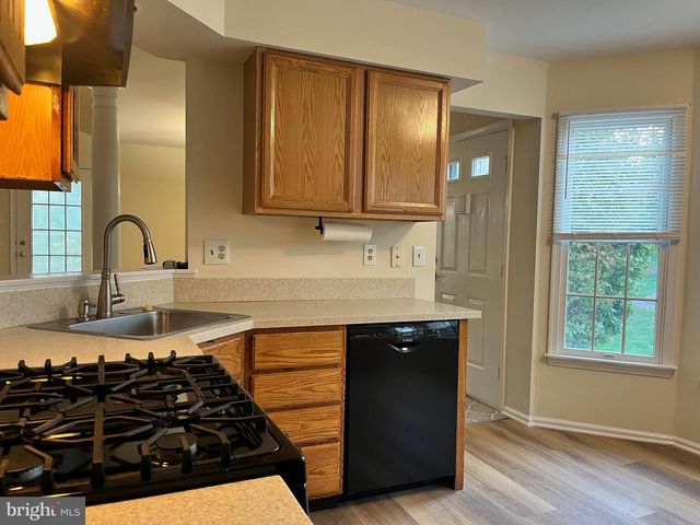 13 BENJAMIN RUSH LN, Princeton, NJ 08540