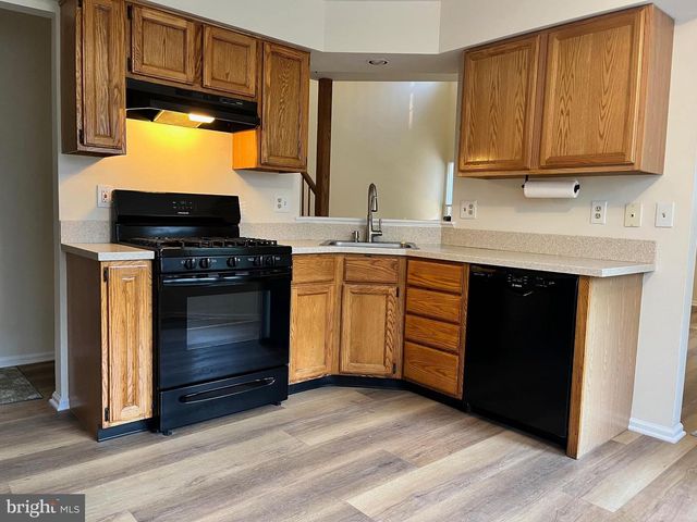 13 BENJAMIN RUSH LN, Princeton, NJ 08540