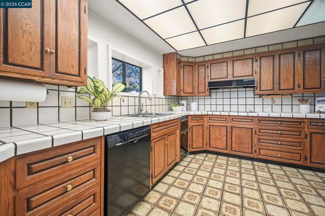 3912 Quail Ridge Rd, Lafayette, CA 94549