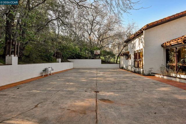 3912 Quail Ridge Rd, Lafayette, CA 94549