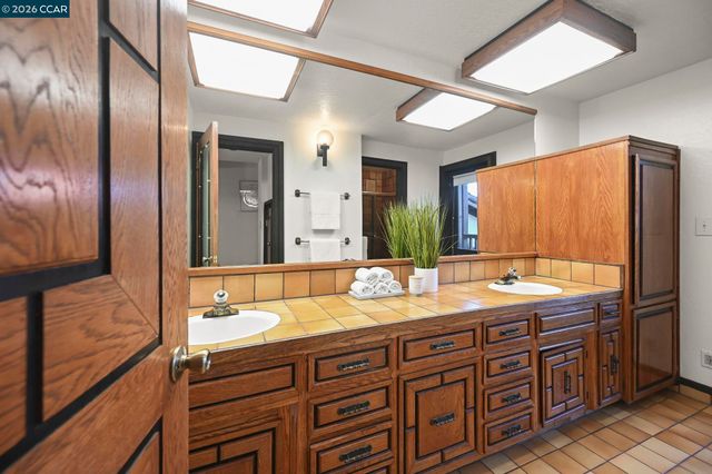 3912 Quail Ridge Rd, Lafayette, CA 94549