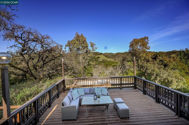 3912 Quail Ridge Rd, Lafayette, CA 94549