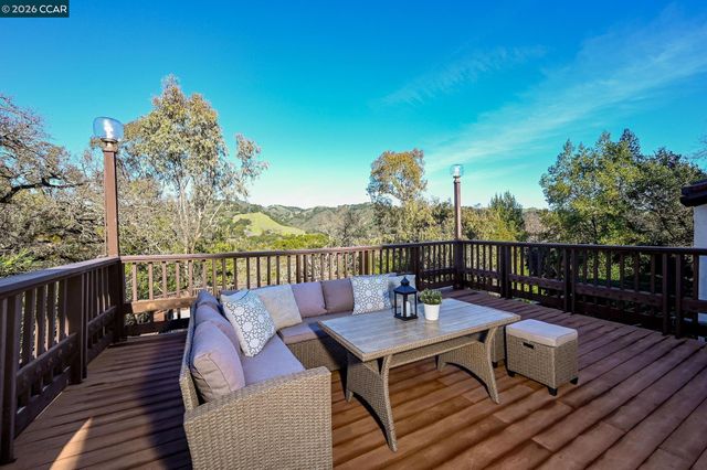 3912 Quail Ridge Rd, Lafayette, CA 94549