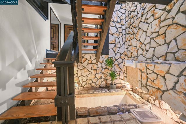 3912 Quail Ridge Rd, Lafayette, CA 94549