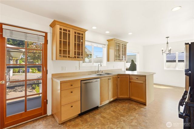 1308 16th Street, Anacortes, WA 98221