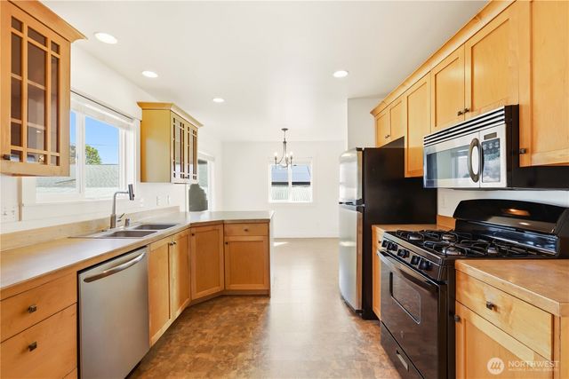 1308 16th Street, Anacortes, WA 98221