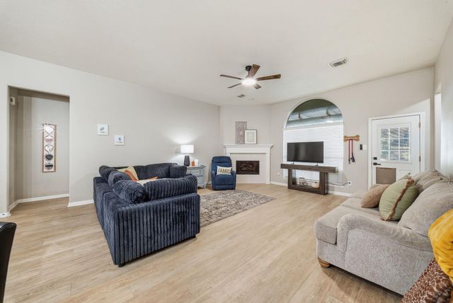 402 Prattwood Court, League City, TX 77573