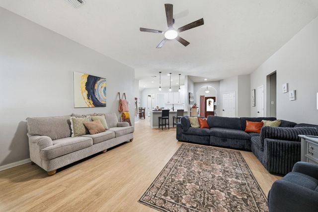 402 Prattwood Court, League City, TX 77573