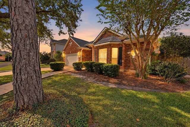 402 Prattwood Court, League City, TX 77573