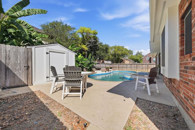 402 Prattwood Court, League City, TX 77573