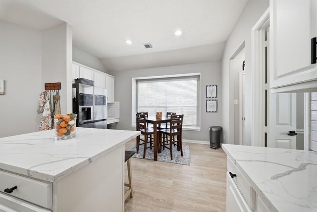 402 Prattwood Court, League City, TX 77573
