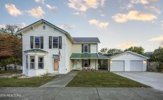 310 W Spring St, Oliver Springs, TN 37840