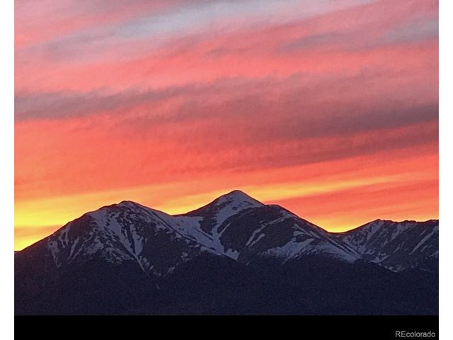 10501 Table Rock Ct, Poncha Springs, CO 81242