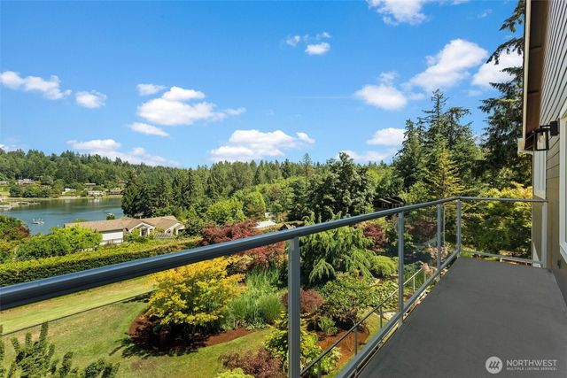 5518 35th Street NW, Gig Harbor, WA 98335