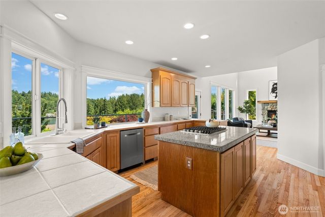 5518 35th Street NW, Gig Harbor, WA 98335