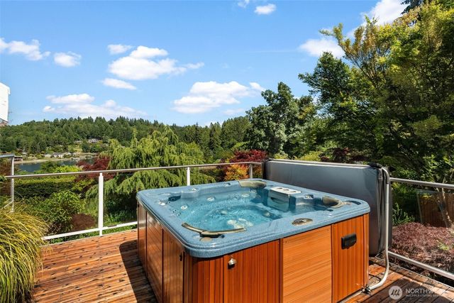 5518 35th Street NW, Gig Harbor, WA 98335