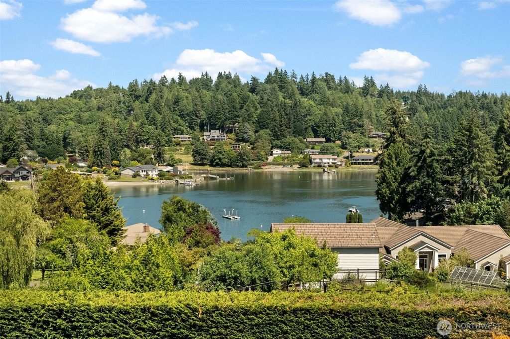 5518 35th Street NW, Gig Harbor, WA 98335