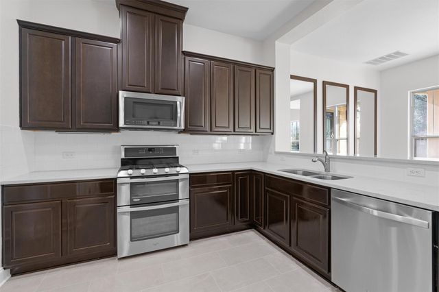 2508 Hopsack Mills RD, Austin, TX 78748